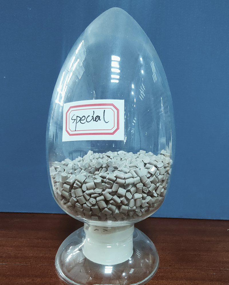 Copeaux de polyester spéciaux à faible retrait pour le tissage textile