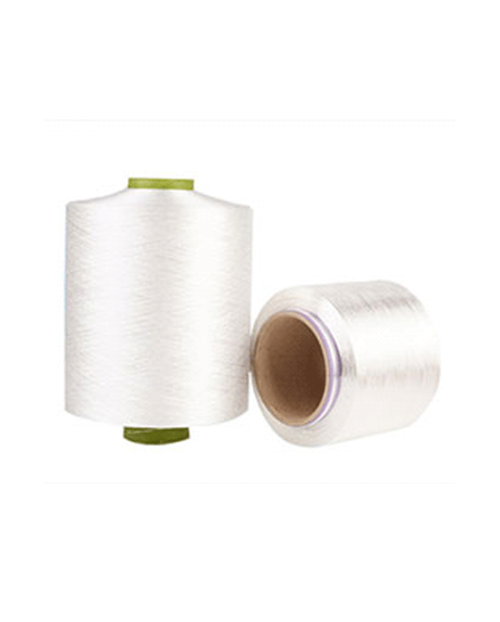 Comment la texture du fil DTY affecte-t-elle le toucher et le drapé du produit fini ?